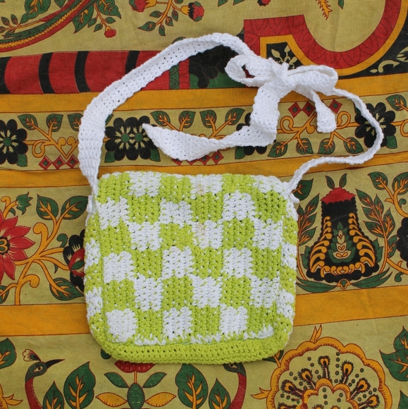 Checked Body Pouch - Picture 3 of 7